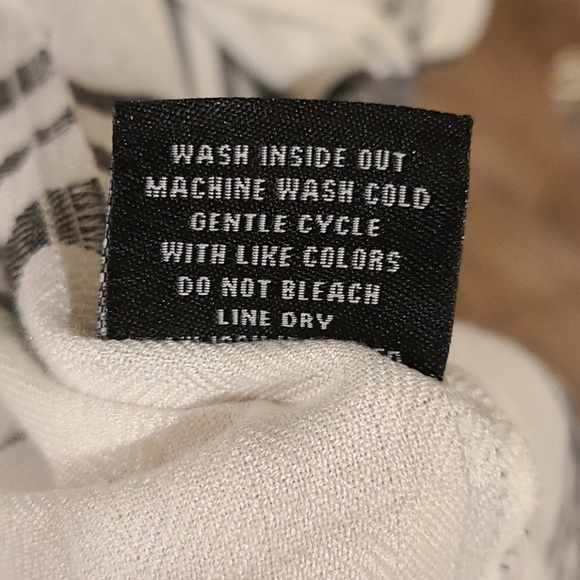 WORN ONCE STITCHFIX Flannel shirt - Picture 6 of 9